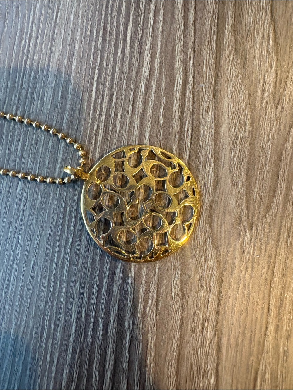 Vintage Coach Miranda Gold-Tone Signature C Medallion Pendant Chain Necklace - Picture 2 of 7